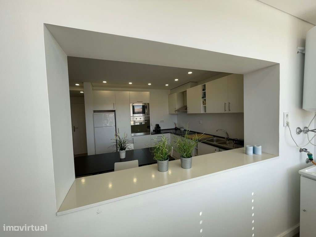 APARTAMENTO T2 - TORREIRA-5