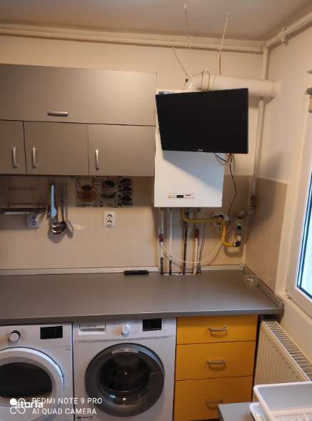 Vanzare garsoniera decomandata ,etaj intermediar Astra - Soarelui-0