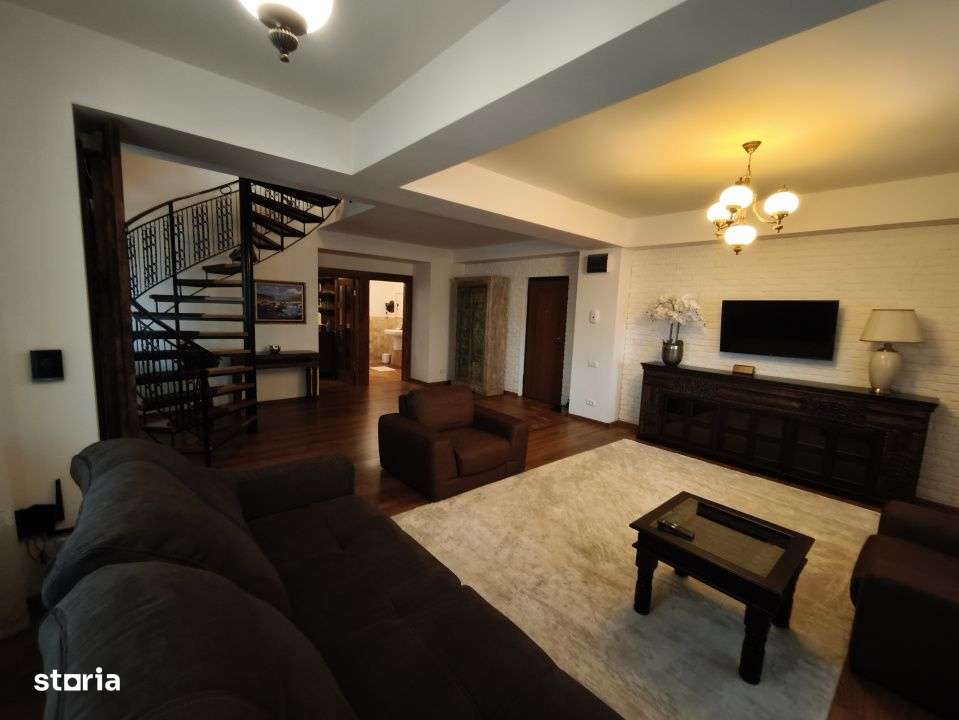 Vanzare Apartament - Duplex bulevard Mamaia parcare privata-7