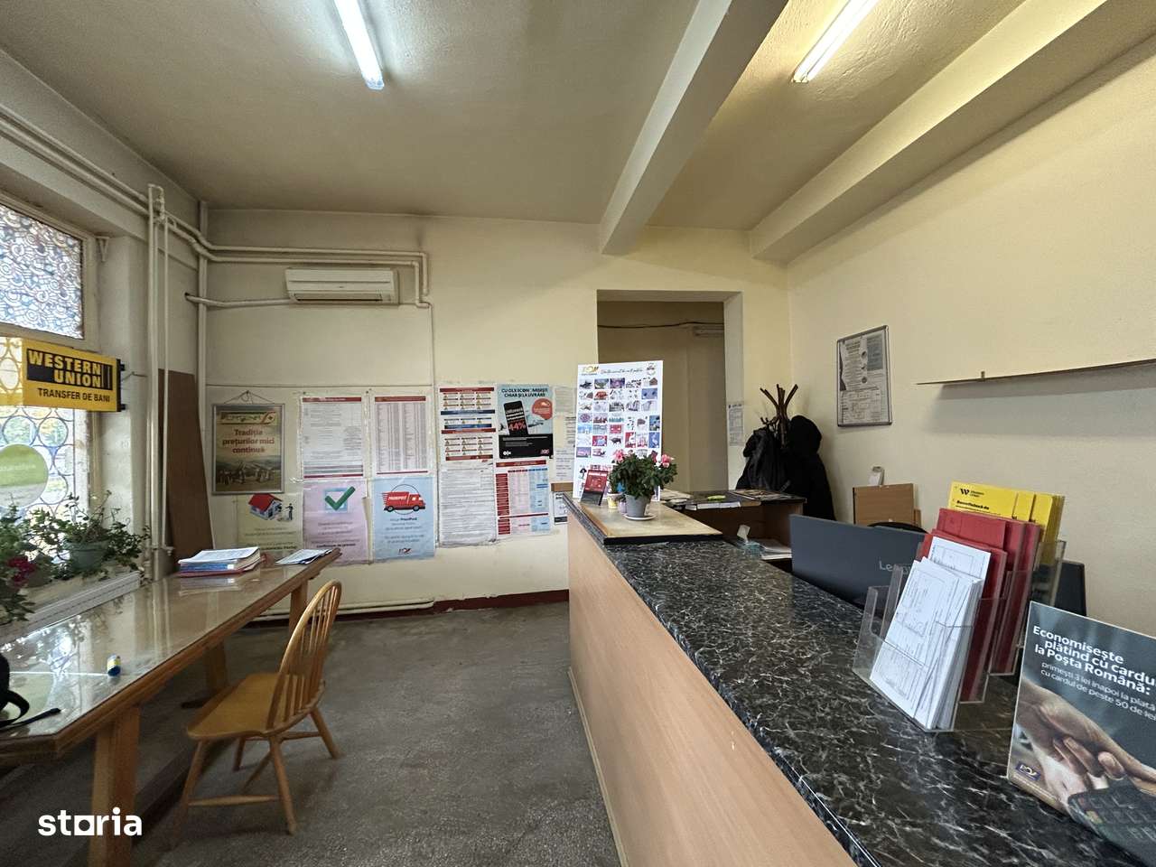 Vand spatiu comercial,actualmente POSTA din Chisineu Cris, din centru.-4