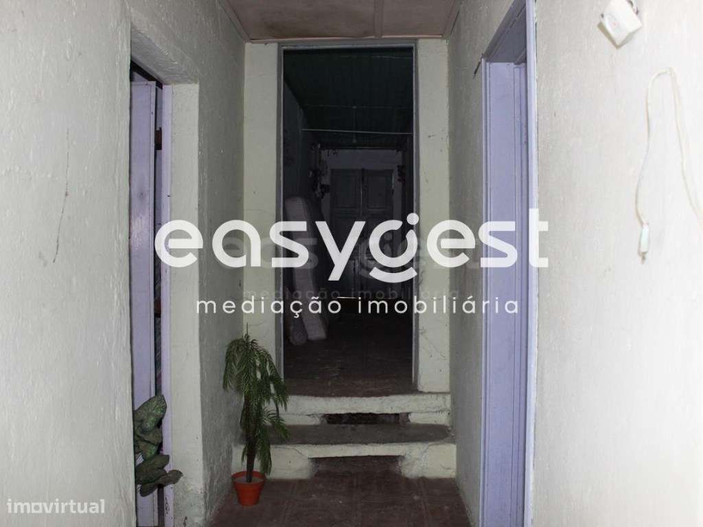 Moradia para recuperar em Tomar - Grande imagem: 4/13