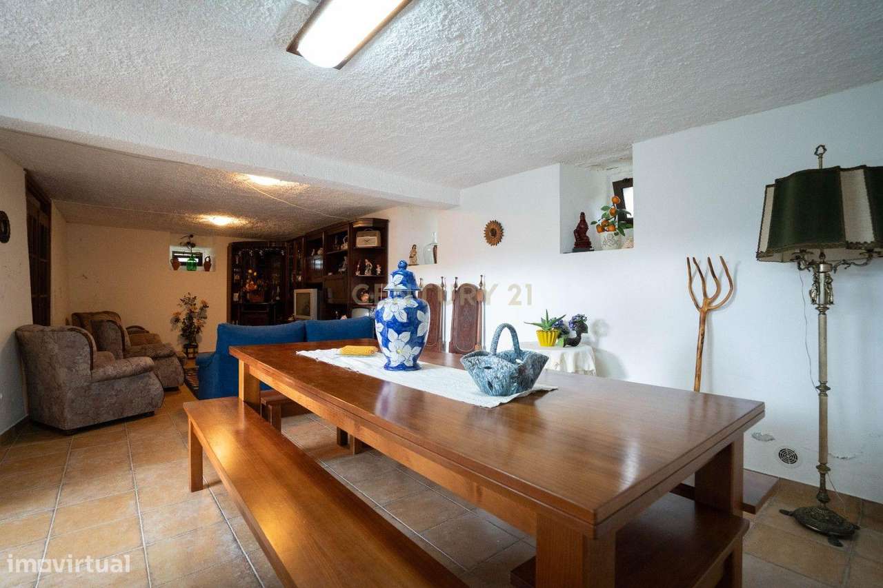 Moradia T3 + 1, com Terreno, em Vila Nova de Poiares-26