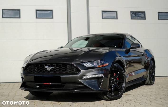 Ford Mustang Fastback 2.3 Eco Boost - 5