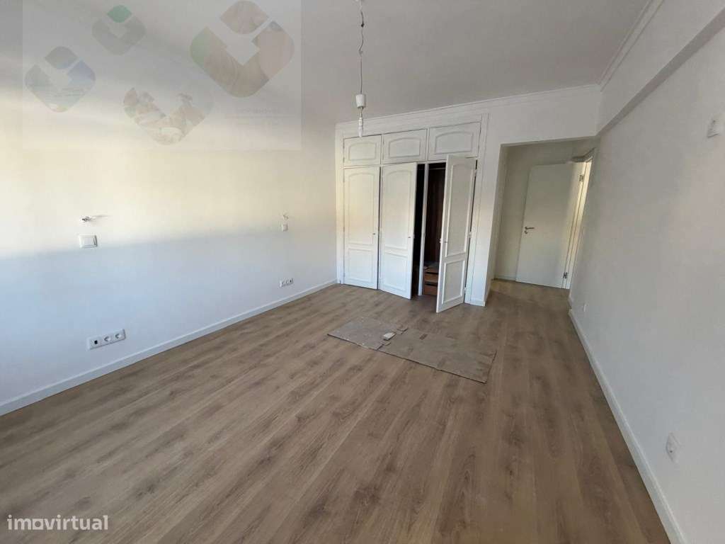 T2 REMODELADO COM TERRAÇO PRIVATIVO 555M2-22