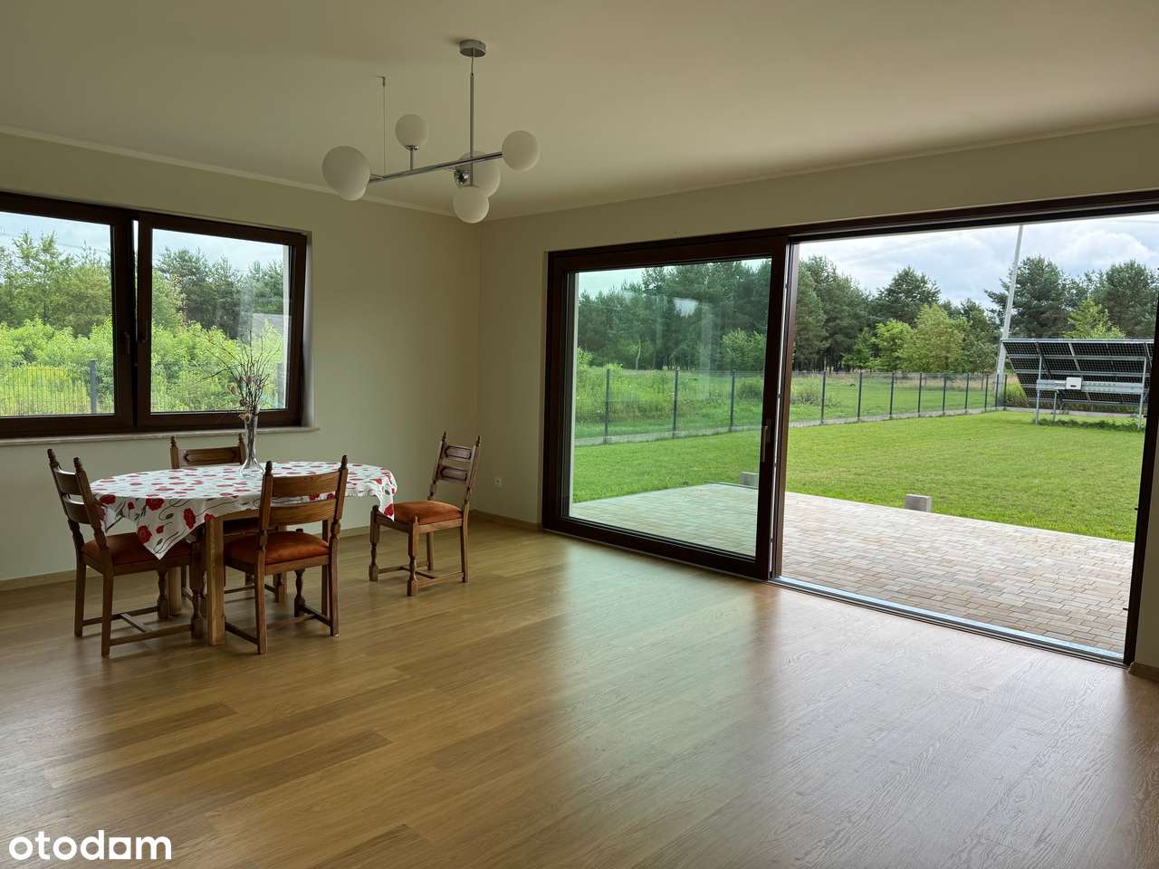 Dom parterowy nad jeziorem Białym - nowy-6