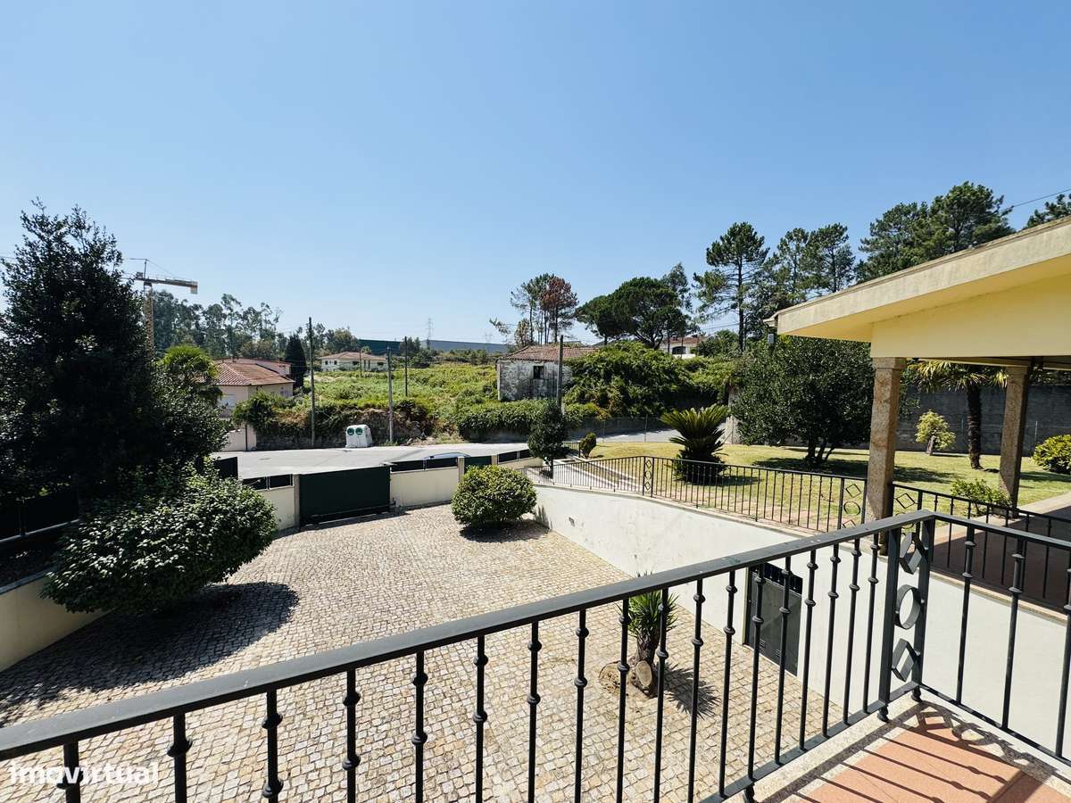 Moradia IndIvidual em Lago-7