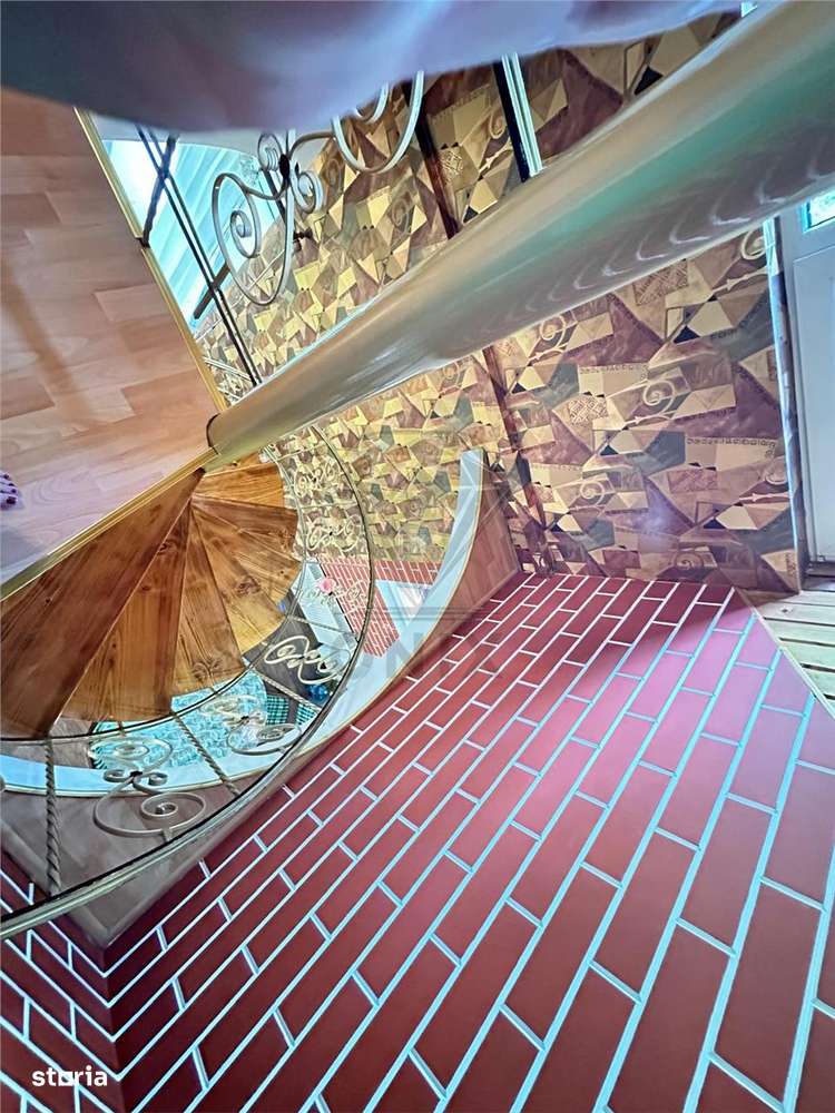 Apartament tip penthouse zona Jetoil Ploiesti-19