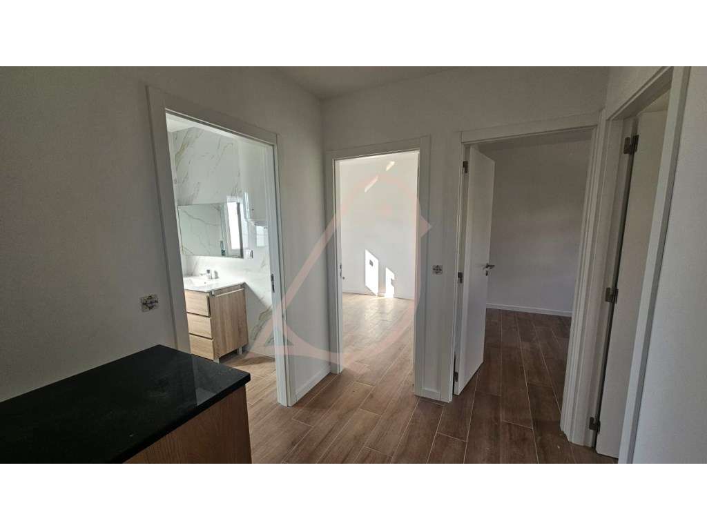 Moradia T3 reabilitada em Reguengo do Fetal - Despesas Incluídas (L... - Grande imagem: 2/17