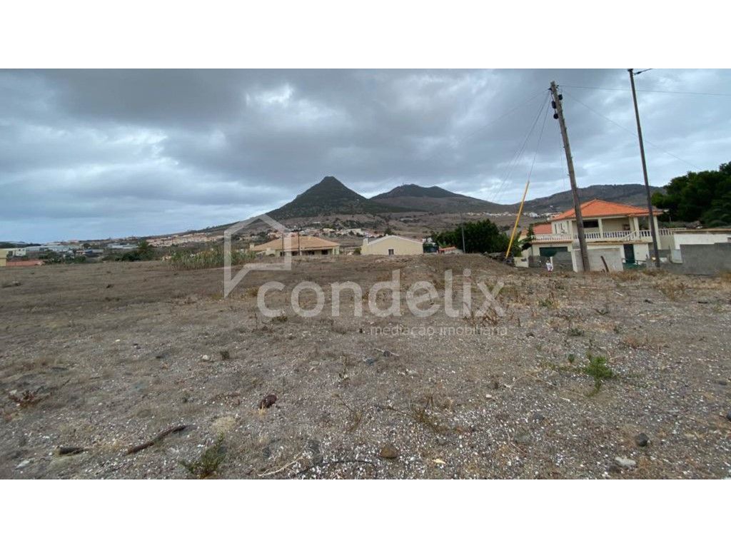 Terreno urbano com 520m2 na Ilha do Porto Santo