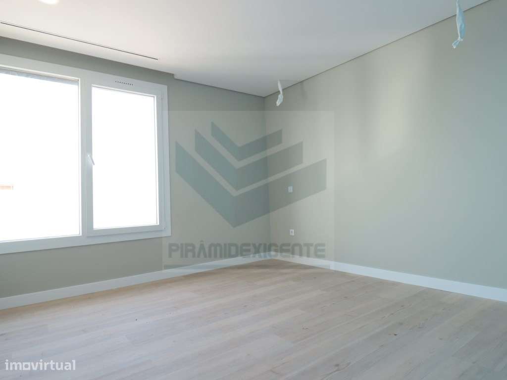 Moradia Isolada NOVA! Piscina Lavandaria Boas Áreas, Azeitão-22