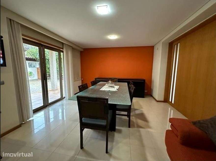 Moradia Individual T3 com piscina em Lomar-41
