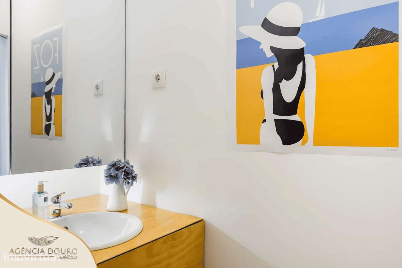 Apartamento T0 mobilado no centro histórico do Porto-10