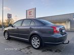 Toyota Avensis 1.8 VVT-i Sol - 4