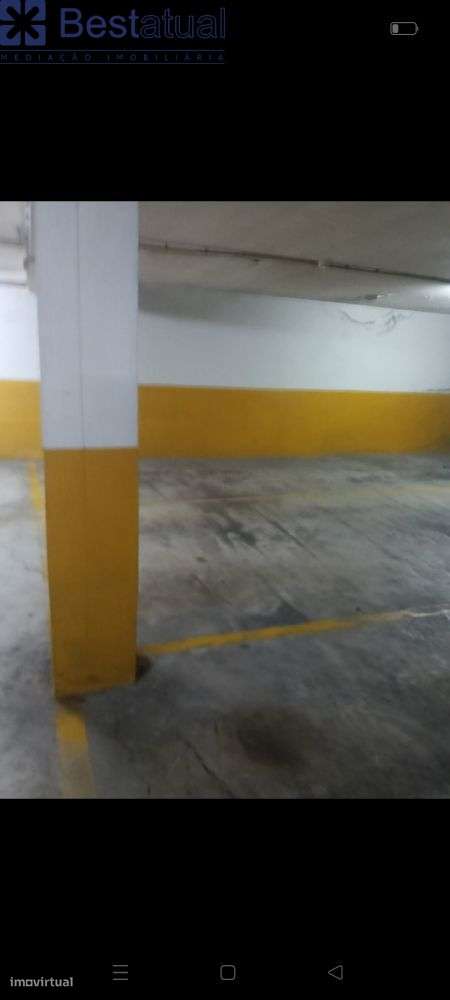 L. de Garagem C/18 m2 - J/Campo Famalicão - Grande imagem: 3/4