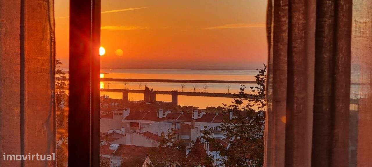 Apartamento T3 com excelentes áreas e uma vista deslumbrante...-19
