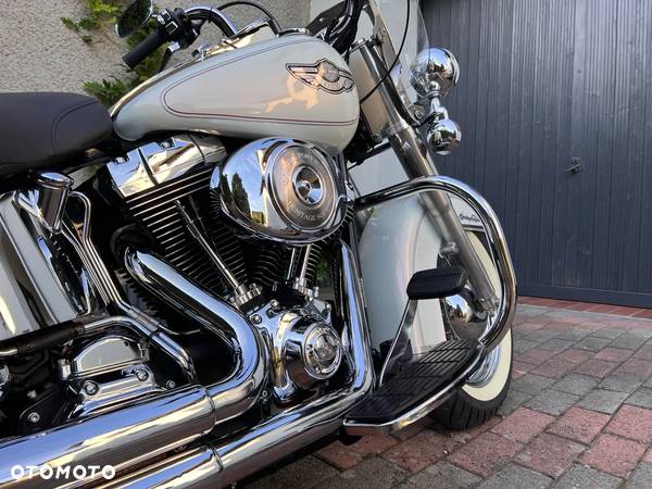 Harley-Davidson Softail Heritage Classic - 34