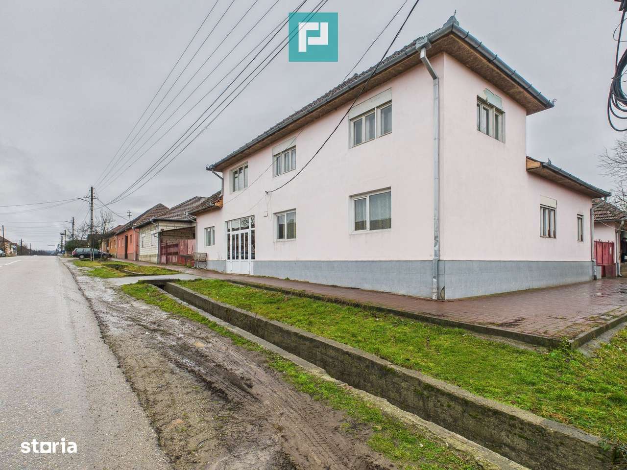 Casă modernă P+1, cu magazin, lângă orașul Sebiș-17