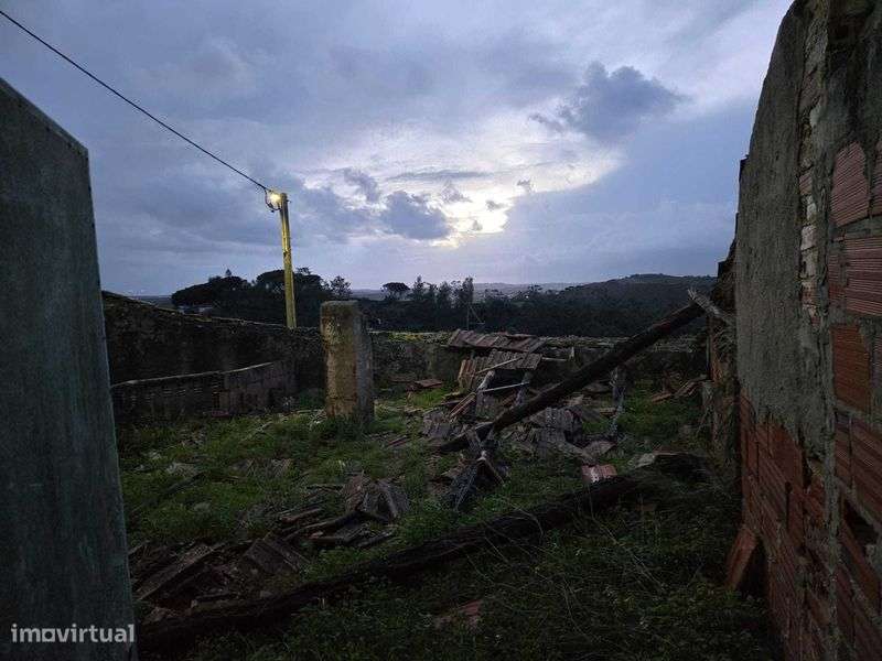 Moradia para T3 (reabilitar) - Grande imagem: 4/10