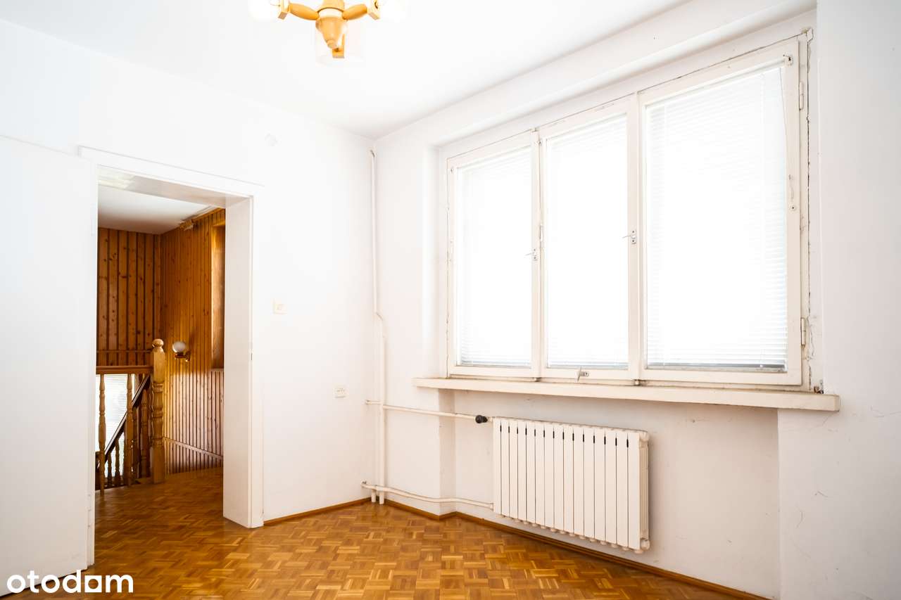 Przestronny dom wolnostojący o powierzchni 180 m² w Orzechowie-6