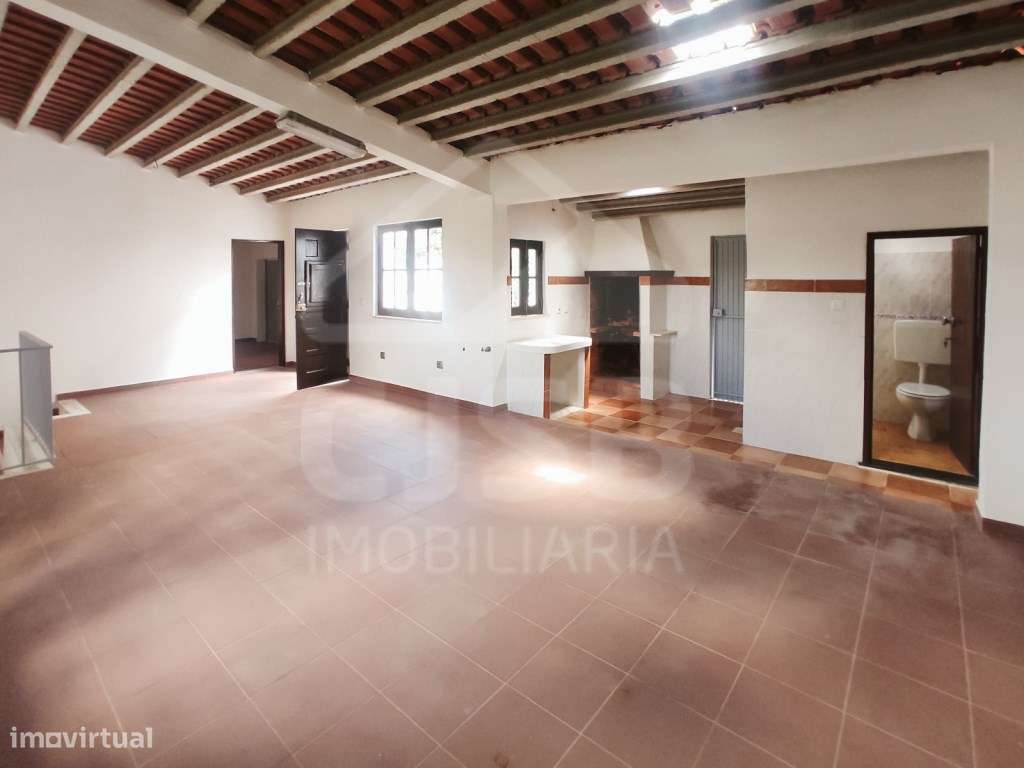 Moradia à Venda em Coruche - Valor Negociável-32