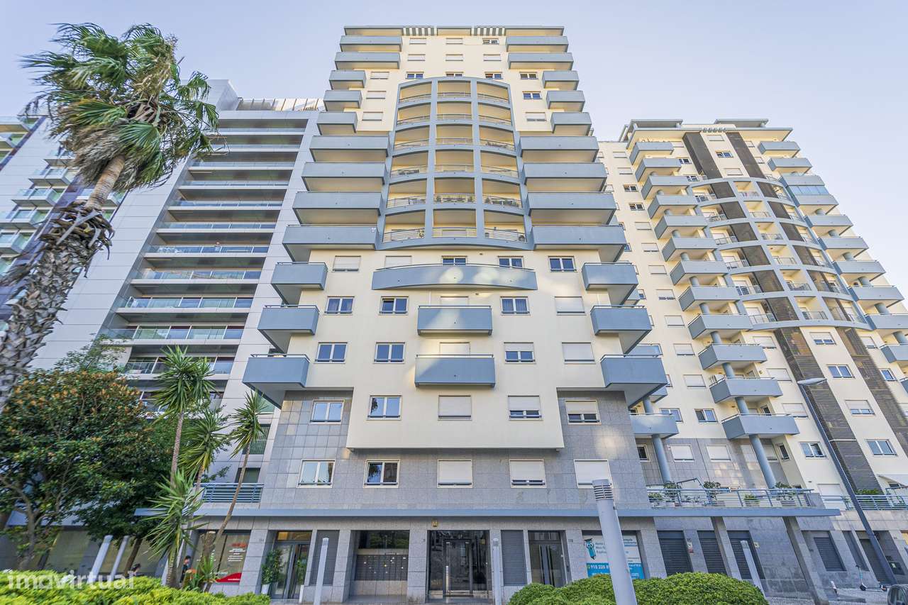 Apartamento T4 com Vista Rio no Alto do Restelo, Belém – 262 m²-46