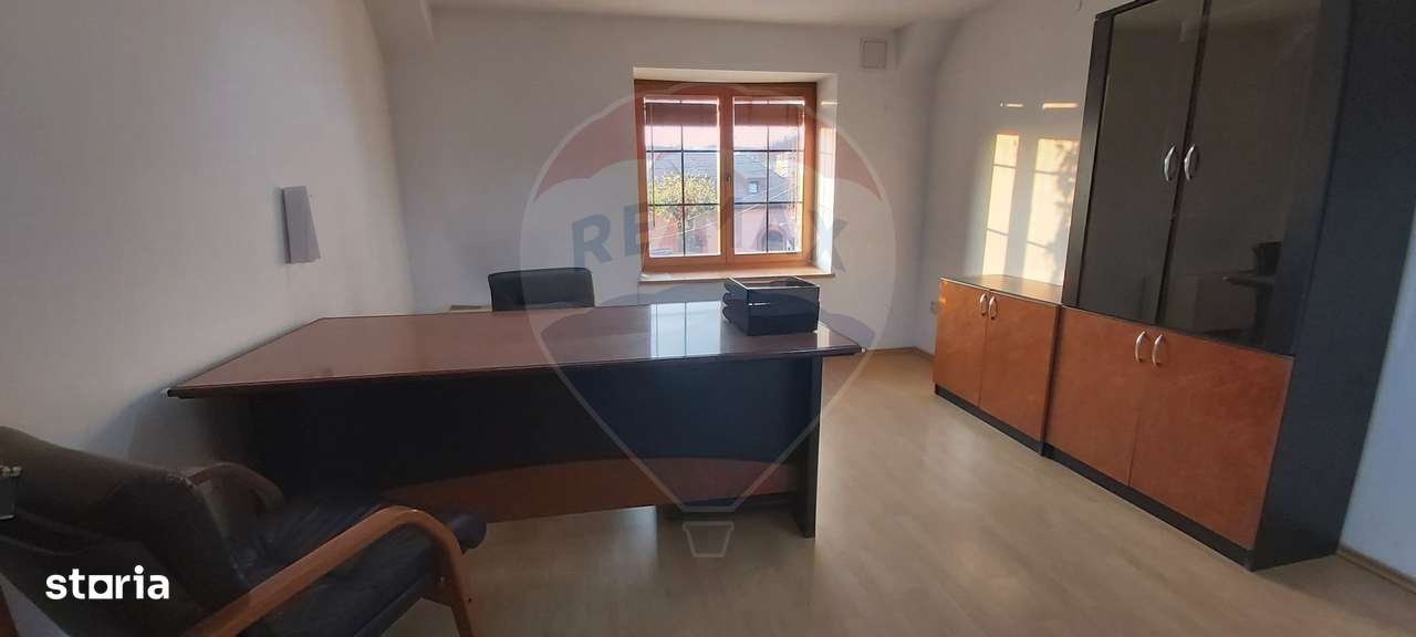 Cladire de  birouri deosebita ,zona  centrala, de vanzare - Imagine principală: 5/11