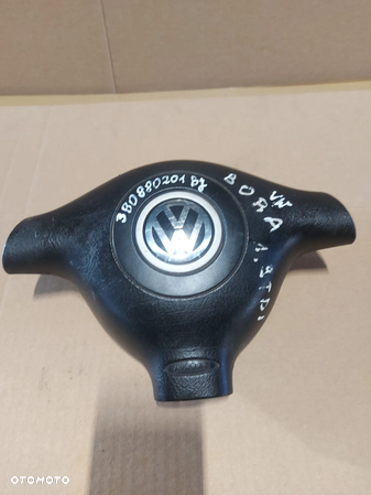 Poduszka powietrzna kierowcy Airbag VW Bora 1.9 tdi 3B0880201BJ - 2