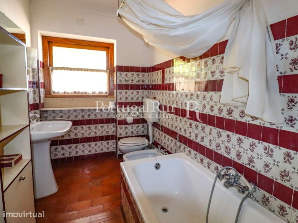 Quinta de 4 ha com 3 casas e cerejeiras no Fundão, ideal para turismo-30