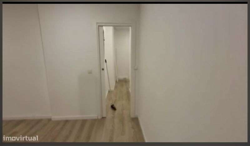 Escritório com duas salas independentes. - Grande imagem: 4/8