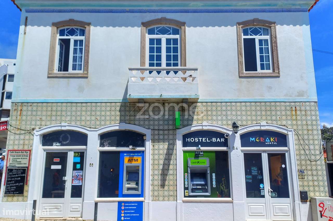 Hostel à venda na Praia das Maçãs, Sintra - Grande imagem: 2/36