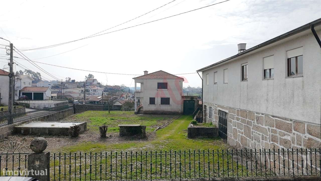 Moradia T4 com Piscina e Terreno de 2.407m² | Raimonda, Paços de Ferre - Grande imagem: 4/49