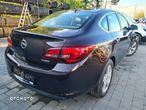 Opel Astra IV 1.4 T Executive - 3