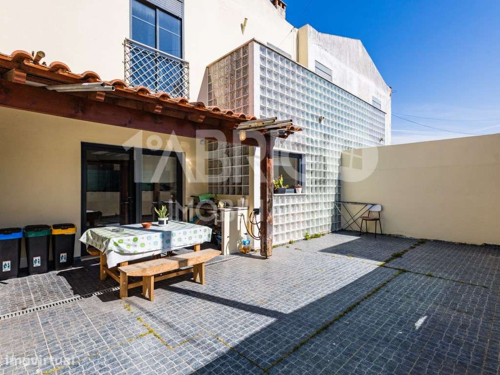 Moradia T3 Remodelada, Embra, Marinha Grande-15