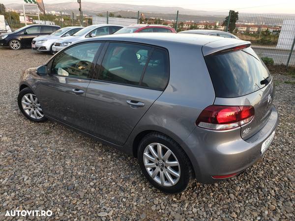 Volkswagen Golf 1.4 TSI Highline DSG - 4