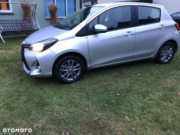 Toyota Yaris 1.33 Premium - 10