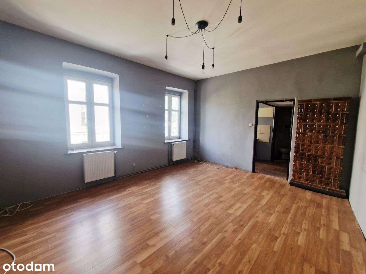 Kamienica z lokalami użytkowymi i mieszkalnymi-8