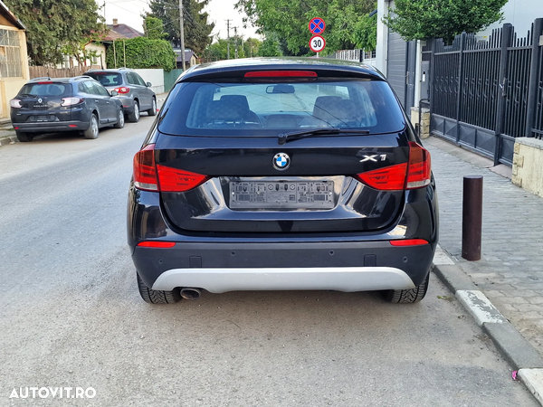 BMW X1 sDrive18d Sport Line - 13