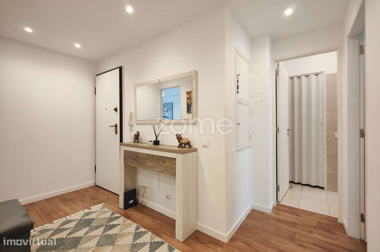 Apartamento T2 Renovado e Mobilado | Monte Abrãao, Queluz - Grande imagem: 4/33