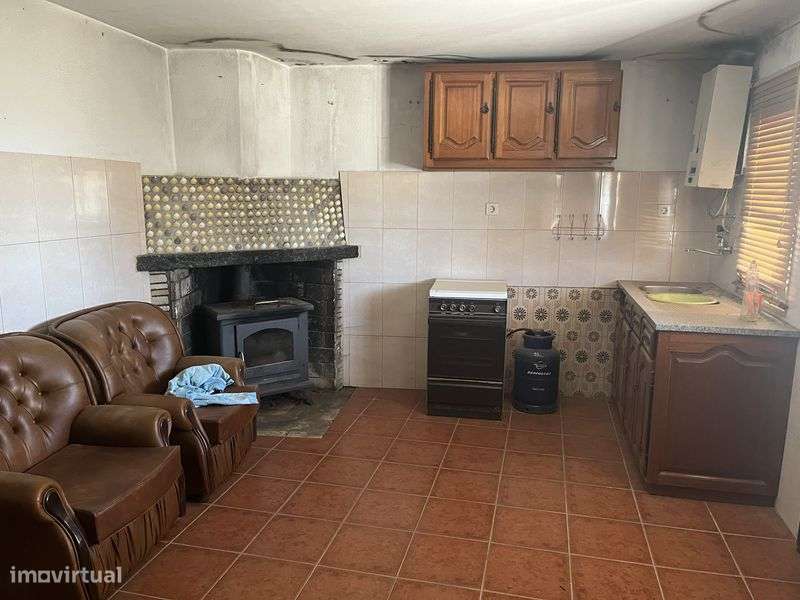Moradia t2 + t3 e casa em ruinas - Grande imagem: 4/8
