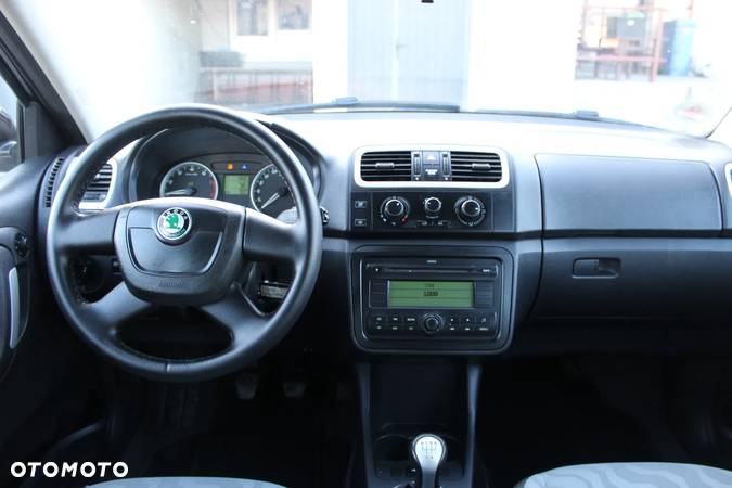 Skoda Fabia 1.4 16V Ambiente - 6