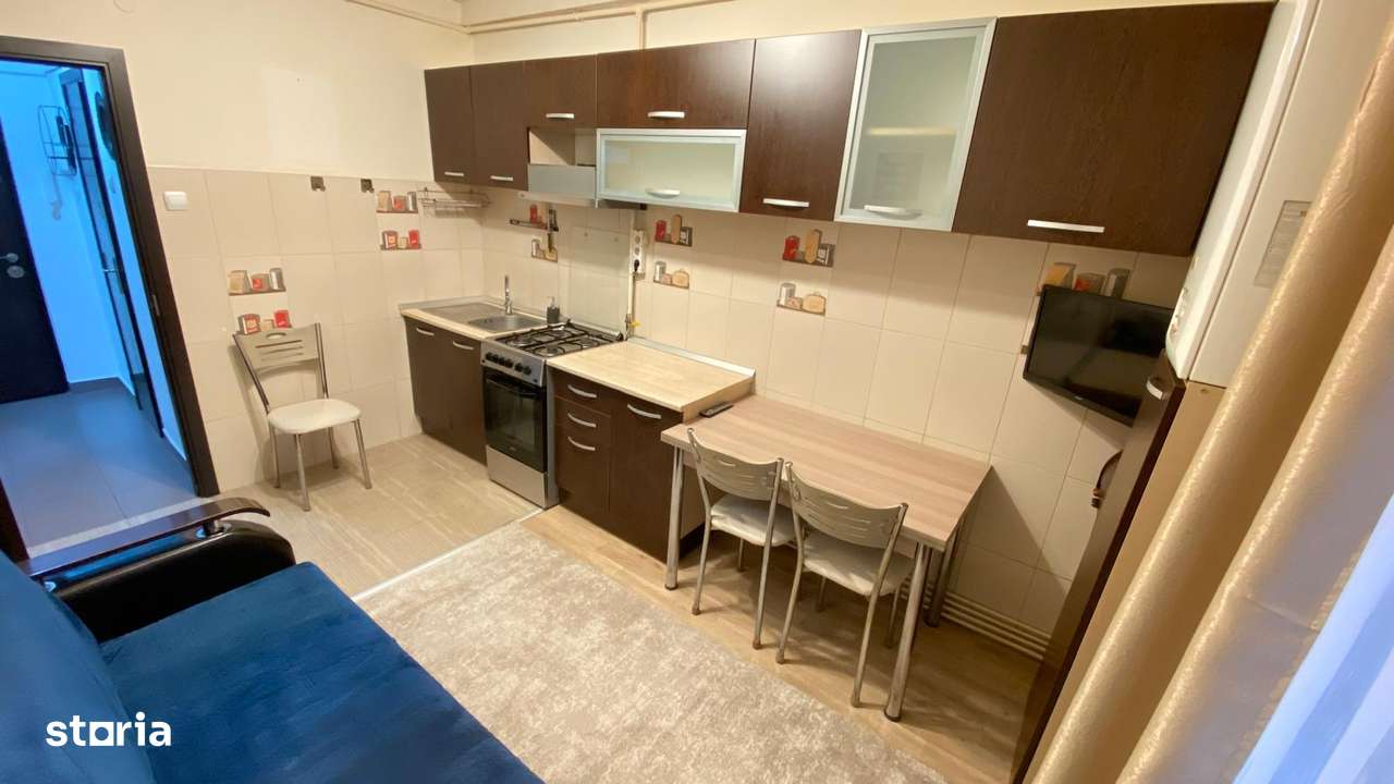 Proprietar- Garsoniera Bisericii Romane - Colina Universitatii - Imagine principală: 5/7