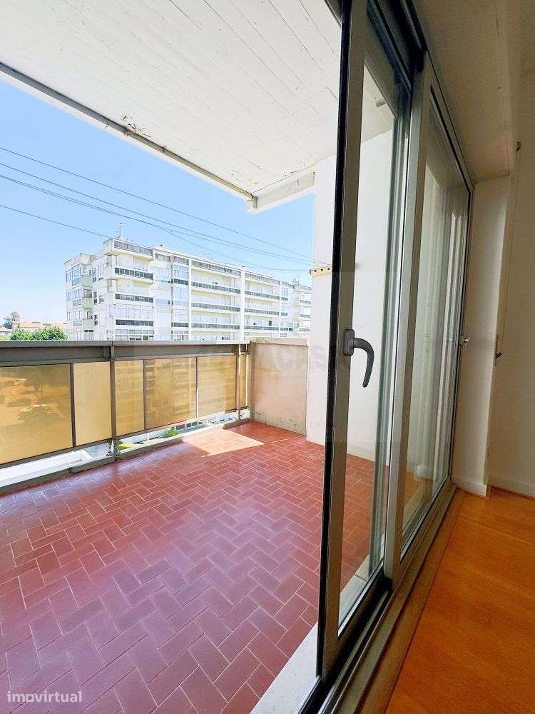 T3mobilado junto a Polo Universitário-13