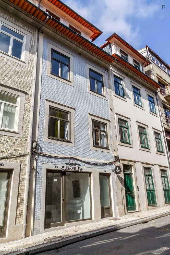 Estúdio - localizado em Santo Ildefonso Porto - Grande imagem: 5/7