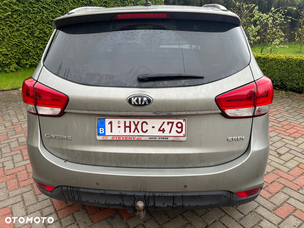 Kia Carens 1.7 CRDi L 7os - 6