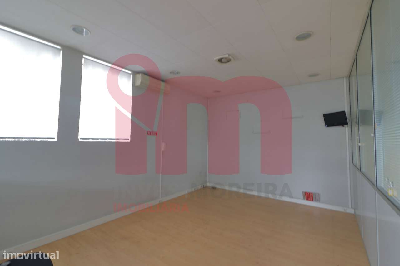 Armazém  Arrendamento em Lordelo,Guimarães - Grande imagem: 3/13