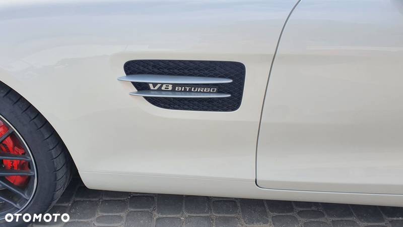 Mercedes-Benz AMG GT R - 11
