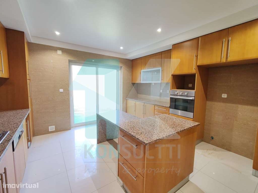 Moradia de luxo T4 com piscina no prestigiado condomínio fechado da...-25