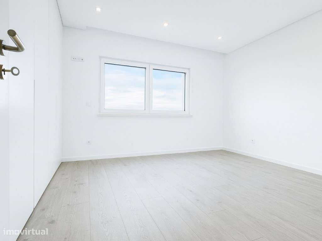 T2 | Varanda | Churrasqueira | Arrecadação - Grande imagem: 5/11