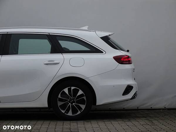 Kia Ceed SW 1.6 GDI DCT OPF Plug-in-Hybrid Spirit - 4