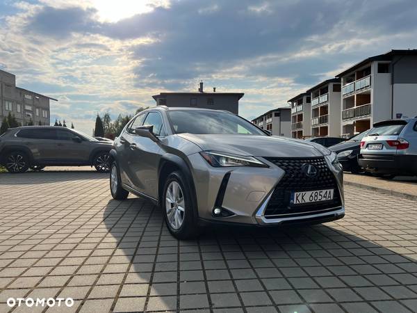 Lexus UX 250h (E-FOUR) Luxury Line - 16